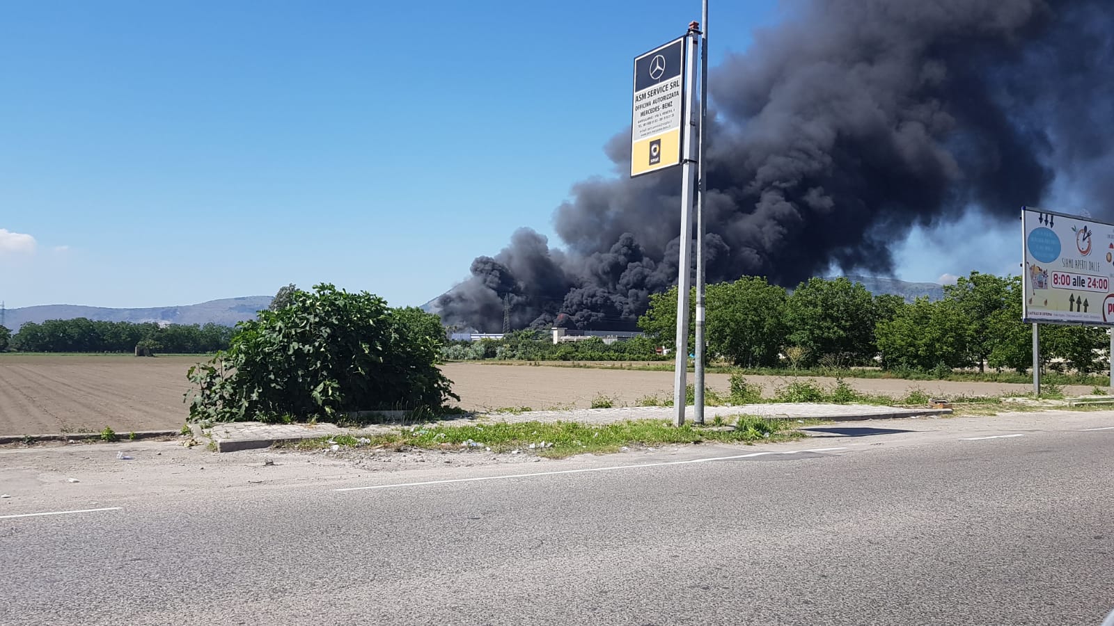 San Vitaliano Arpac Sta Monitorando Gli Effetti Dellincendio