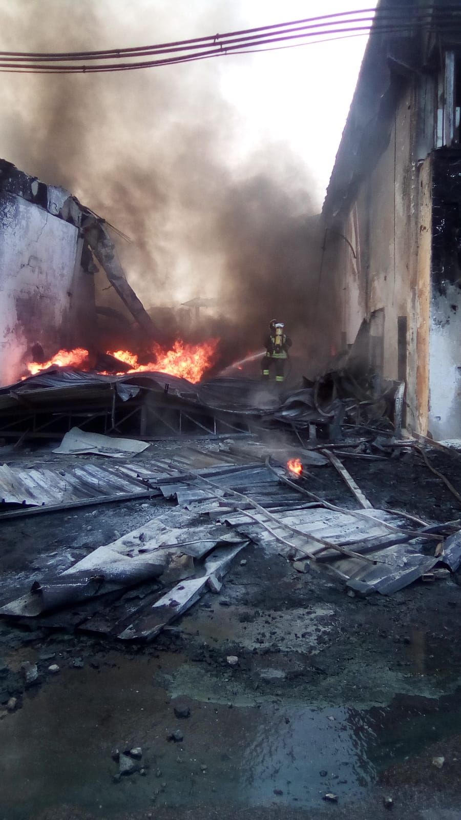 Incendio Adler Di Ottaviano Primi Dati Rilevati Da Arpac