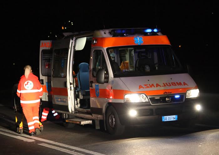 Comiziano Cimitile Tragico Incidente Tra Due Moto Giovane