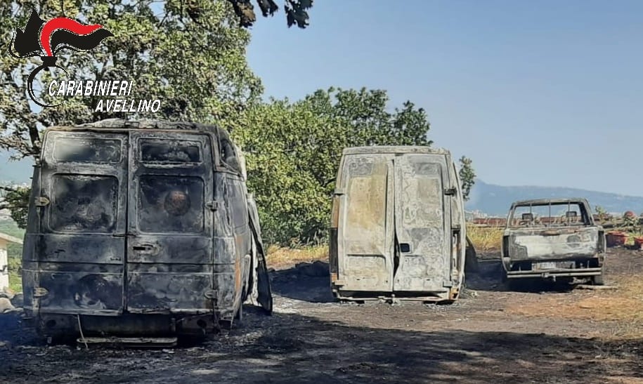 Incendi Nella Notte Distruggono Furgoni E Un Garage A Bagnoli Irpino E ...