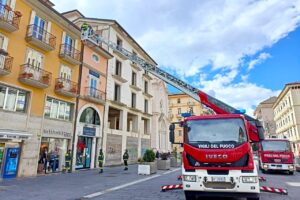 IRPINIA. Diversi interventi dei Vigili del Fuoco a causa del forte vento e della neve