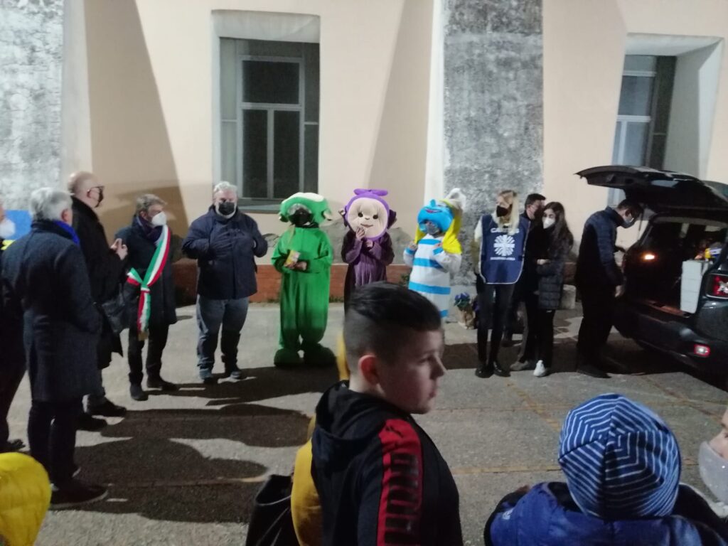 AVELLA. Il Convento apre le porte ai profughi, accolti 18 ucraini. Foto