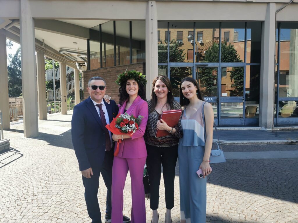 100 DI QUESTI GIORNI. Forino (Av): Laurea con 110 e  Lode presso LA SAPIENZA di Roma per la giovane forinese IRENE VOLINO nuova Dottoressa in Chimica e Tecnologia Farmaceutica.