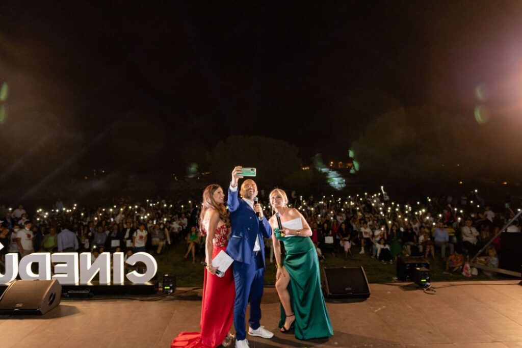 La notte degli Oscar per bambini illumina i Templi di Paestum.  Un successo straordinario la finalissima. Ecco i nomi di tutti i vincitori