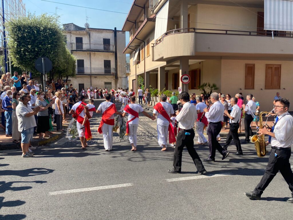 SPERONE. SantElia 2022, larrivo dei battenti. Video e Foto