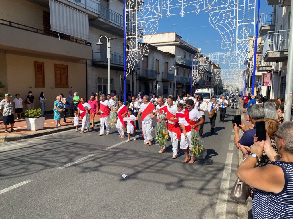 SPERONE. SantElia 2022, larrivo dei battenti. Video e Foto