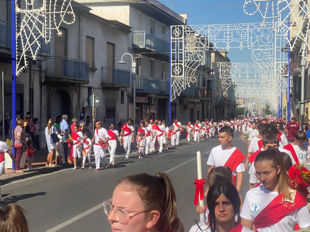 SPERONE. SantElia 2022, larrivo dei battenti. Video e Foto