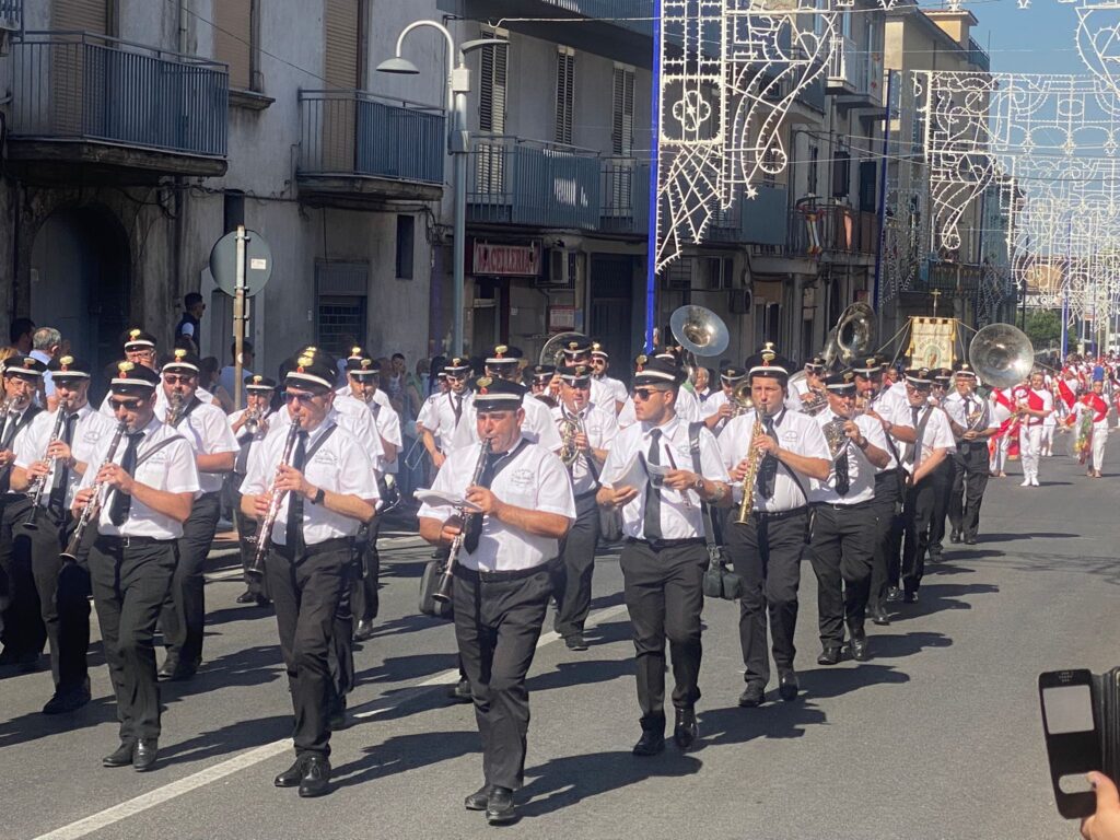 SPERONE. SantElia 2022, larrivo dei battenti. Video e Foto