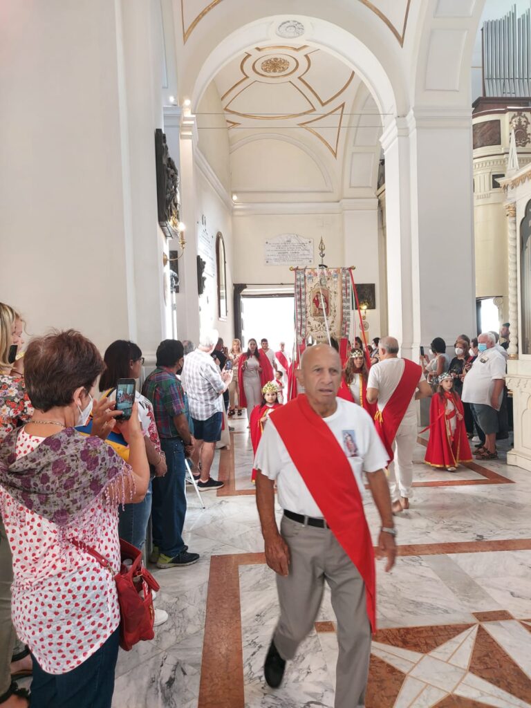 ALTAVILLA IRPINA. Le foto dei Battenti avellani in onore di San Pellegrino