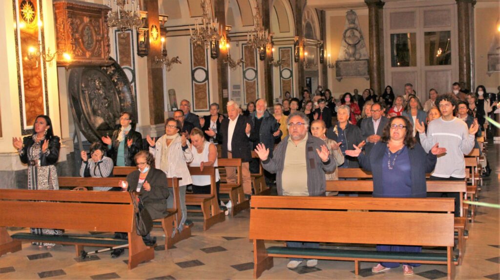 MUGNANO. Le foto più belle della ricollocazione di Santa Filomena nella sua Cappella