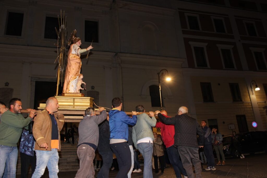 MUGNANO. Le foto più belle della ricollocazione di Santa Filomena nella sua Cappella