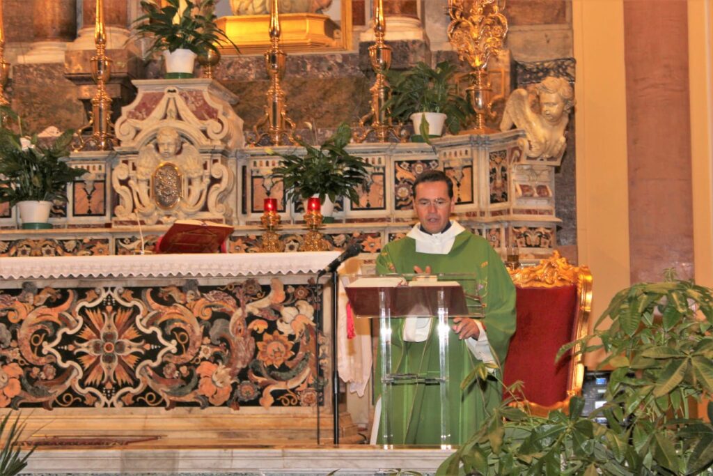 MUGNANO. Le foto più belle della ricollocazione di Santa Filomena nella sua Cappella