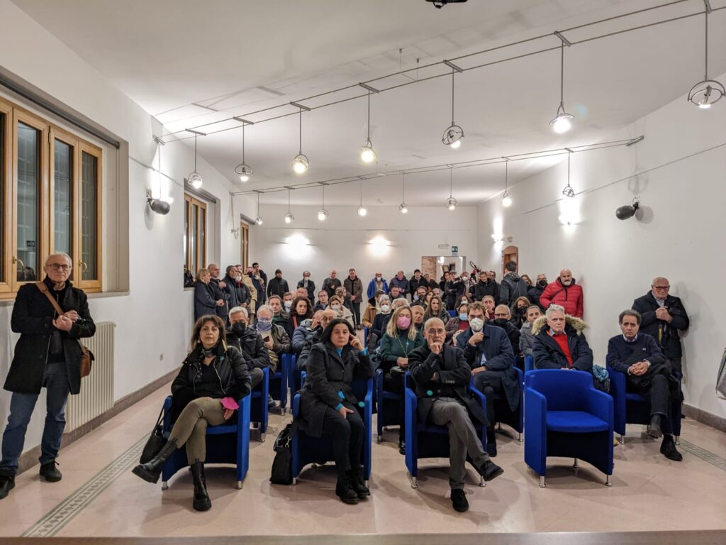 AVELLINO. Successo di pubblico all’apertura della mostra ZITOMORI