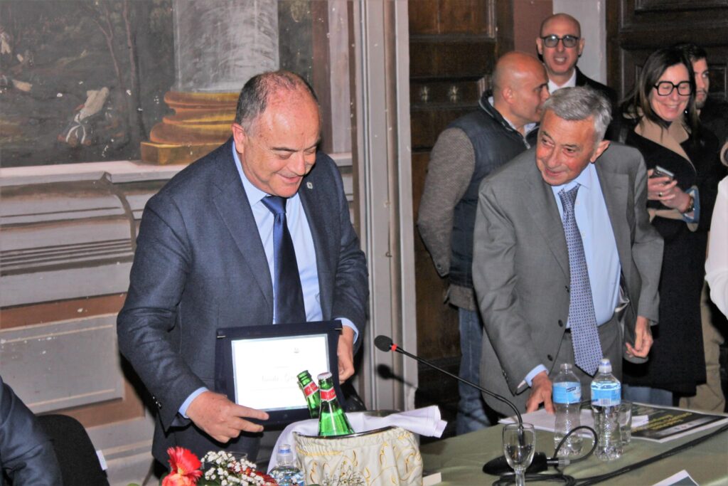 LAURO. Fondi PNRR, Sviluppo  territoriale e Emergenze mafie. Gratteri e Spiezia ne discutono. Le foto del convegno