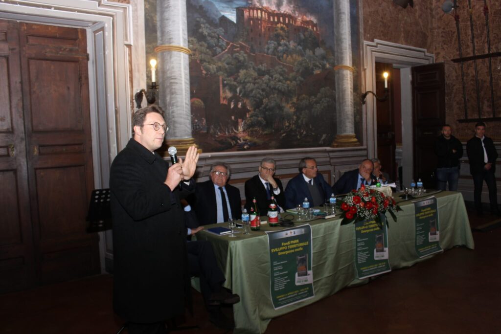 LAURO. Fondi PNRR, Sviluppo  territoriale e Emergenze mafie. Gratteri e Spiezia ne discutono. Le foto del convegno