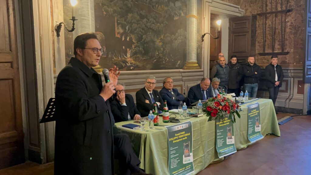 LAURO. Fondi PNRR, Sviluppo  territoriale e Emergenze mafie. Gratteri e Spiezia ne discutono. Le foto del convegno