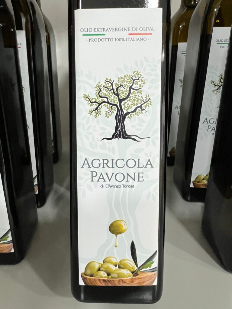 AVELLA. Tutto pronto per lapertura dellAgricola Pavone, punto vendita olio di oliva extravergine, spezie e cosmetici