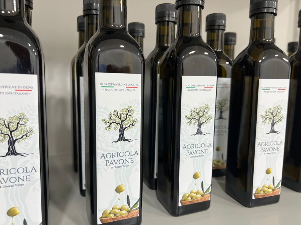 AVELLA. Tutto pronto per lapertura dellAgricola Pavone, punto vendita olio di oliva extravergine, spezie e cosmetici