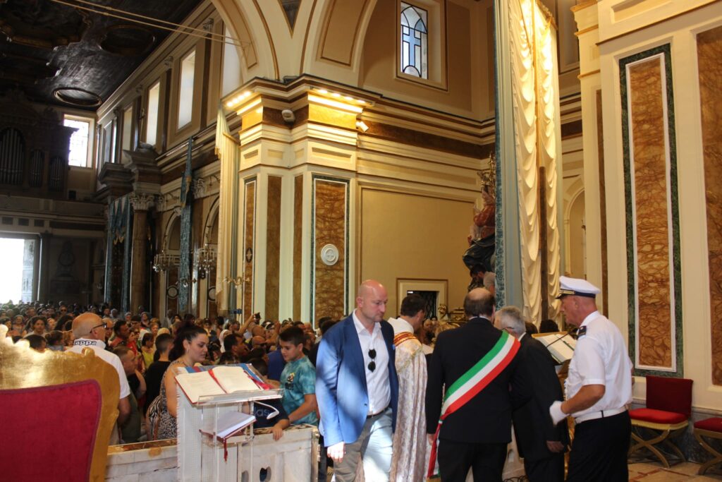 MUGNANO DEL CARDINALE. Lintronizzazione della Madonna delle Grazie. Video e Foto