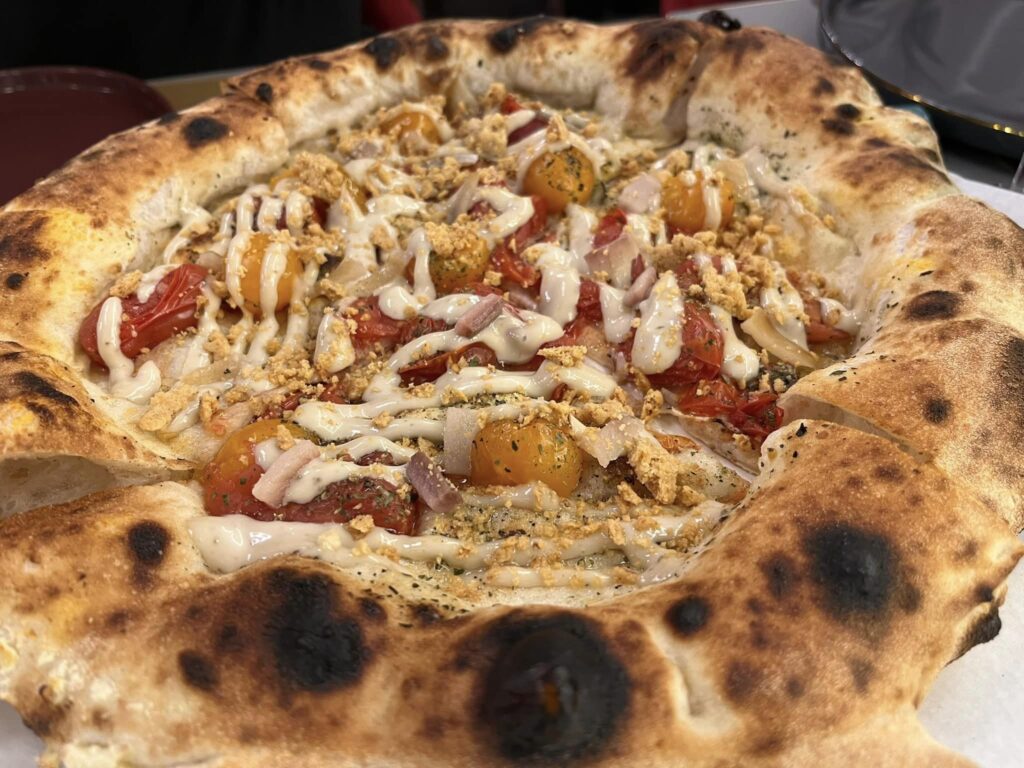 FONDERI, A NAPOLI, LA PIZZA E GLAMOUR ( E BUONISSIMA!)