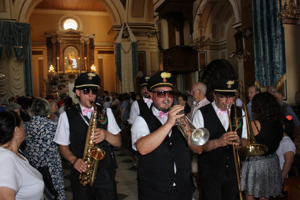 MUGNANO DEL CARDINALE. Lintronizzazione della Madonna delle Grazie. Video e Foto