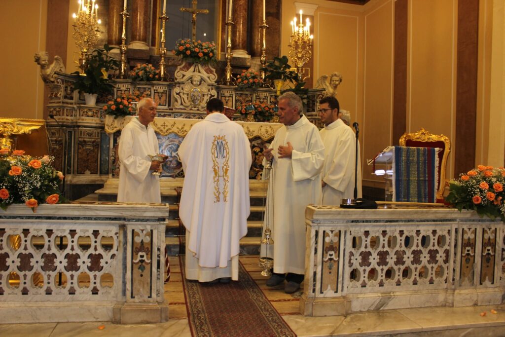 MUGNANO DEL CARDINALE. Lintronizzazione della Madonna delle Grazie. Video e Foto