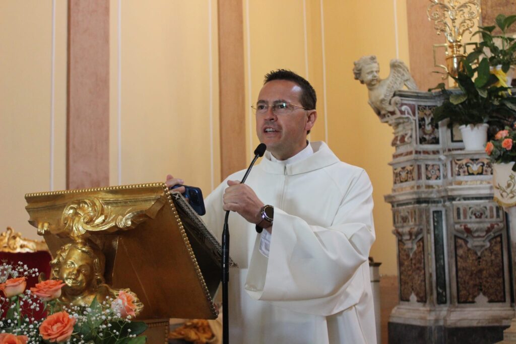 MUGNANO DEL CARDINALE. Lintronizzazione della Madonna delle Grazie. Video e Foto