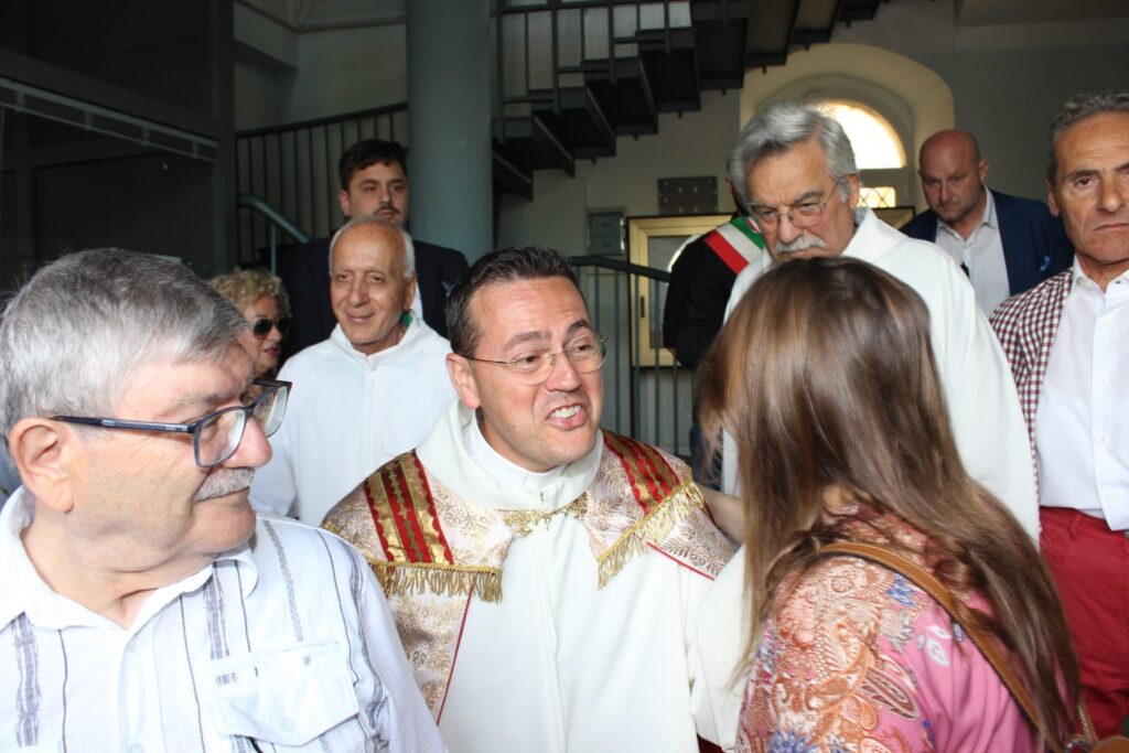 MUGNANO DEL CARDINALE. Lintronizzazione della Madonna delle Grazie. Video e Foto