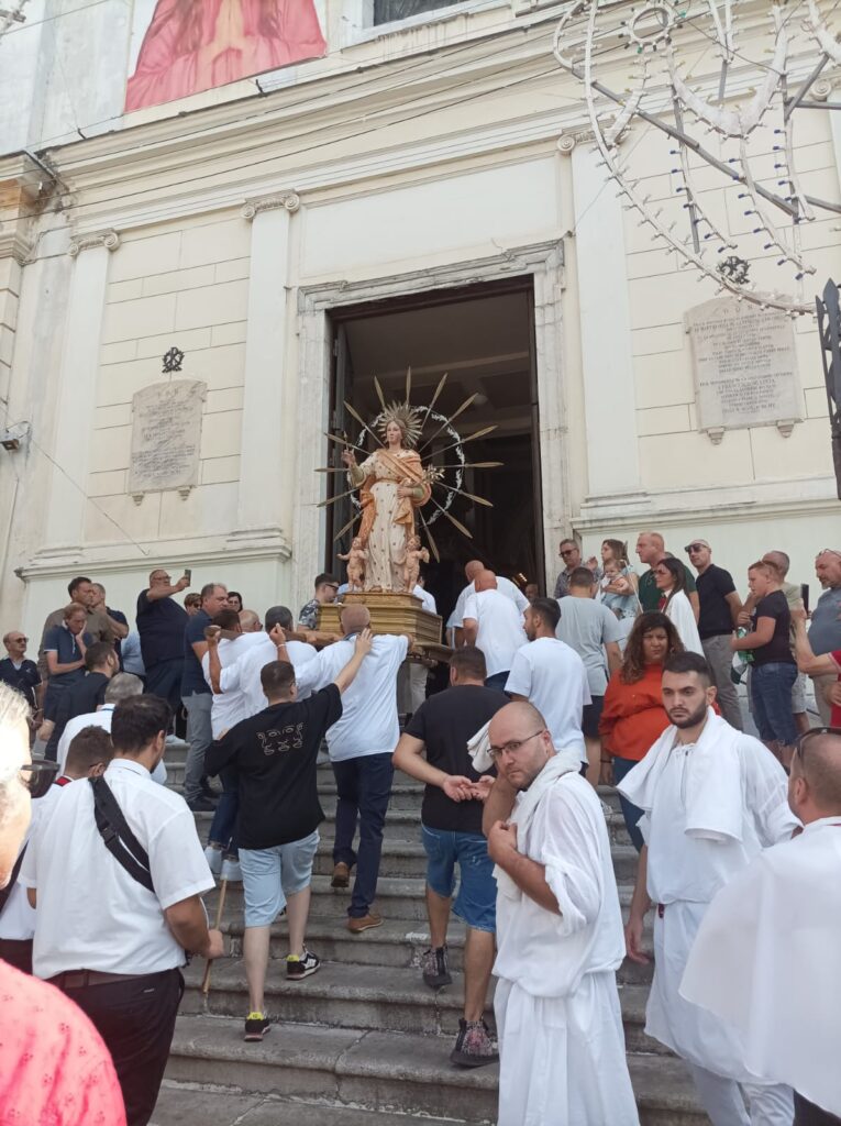 Mugnano del Cardinale  Santa Filomena e i cullatori di San Matteo. Video e Foto