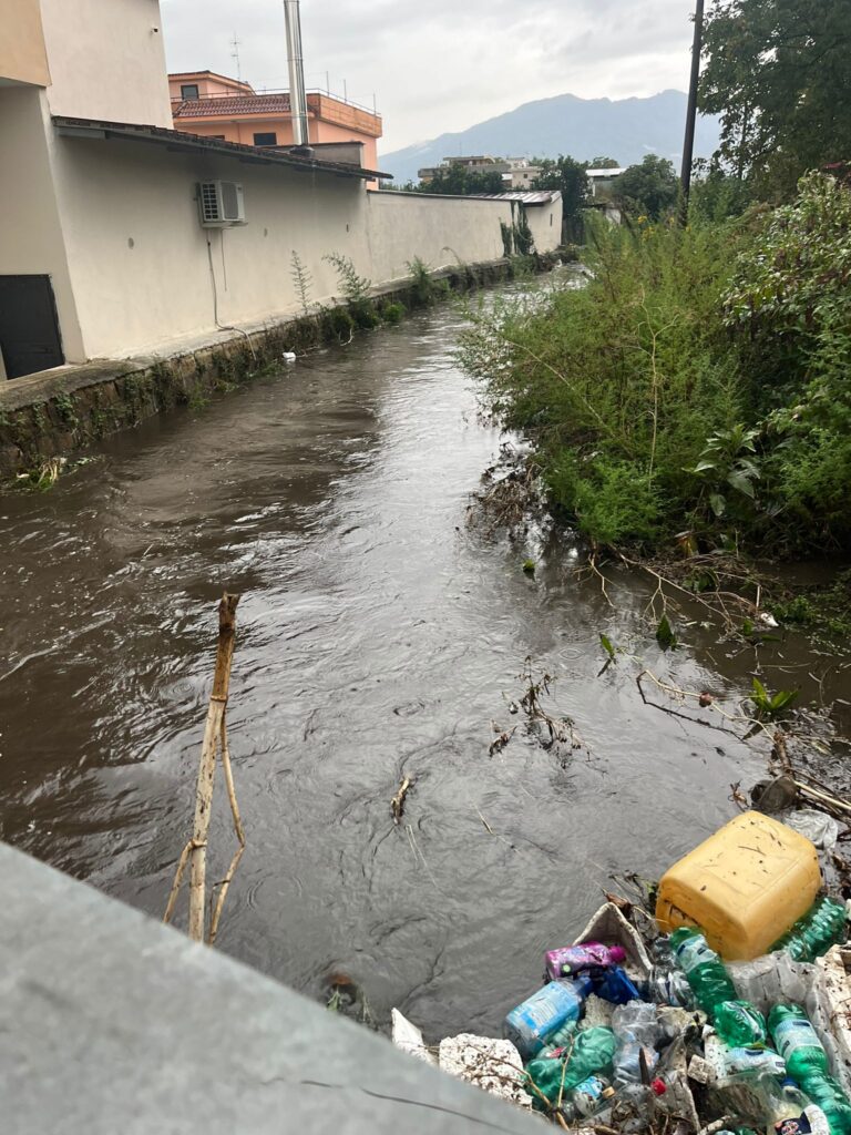 Campania in ginocchio per il primo nubifragio autunnale.