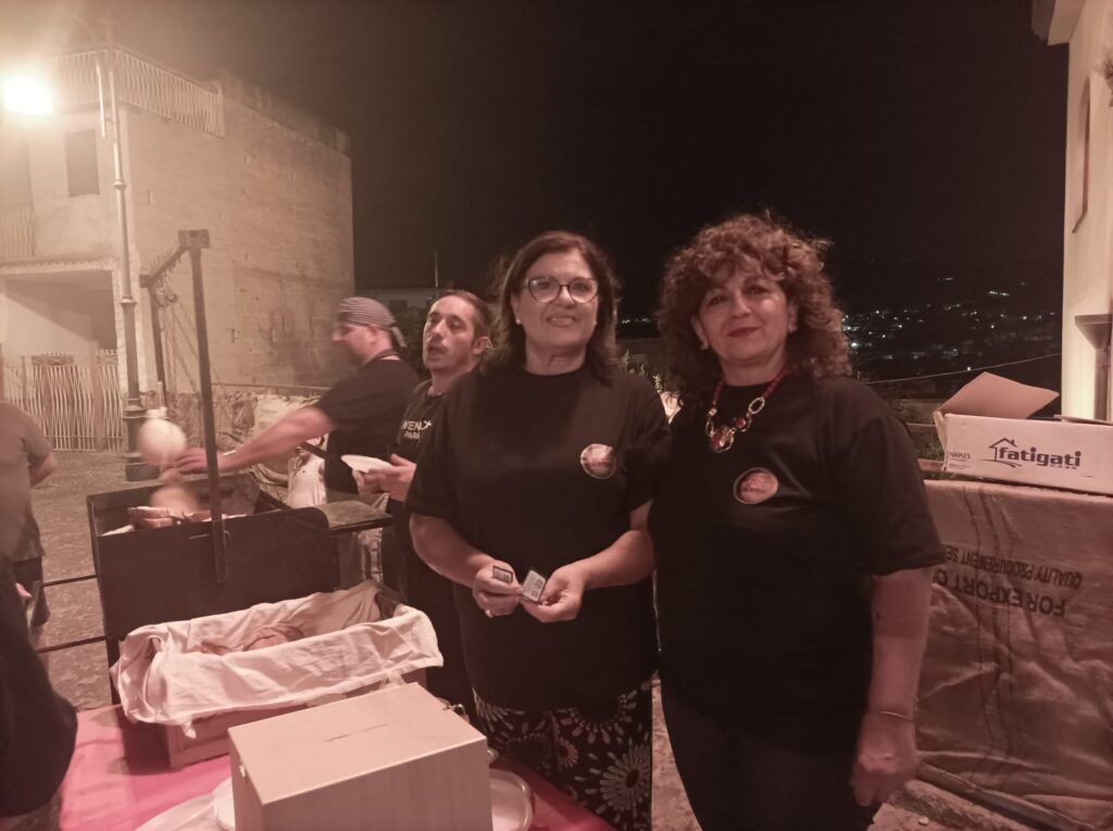 Palma Campania   In Vico Veritas successo per la prima serata e stasera si replica.