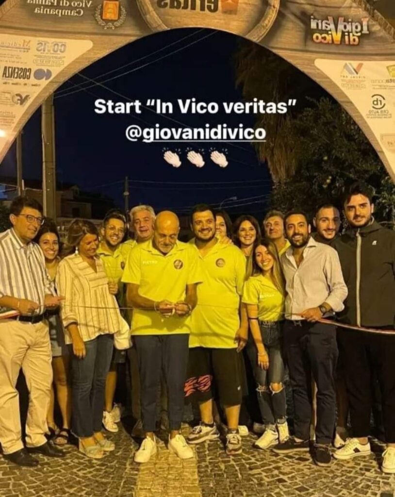 Palma Campania   In Vico Veritas successo per la prima serata e stasera si replica.