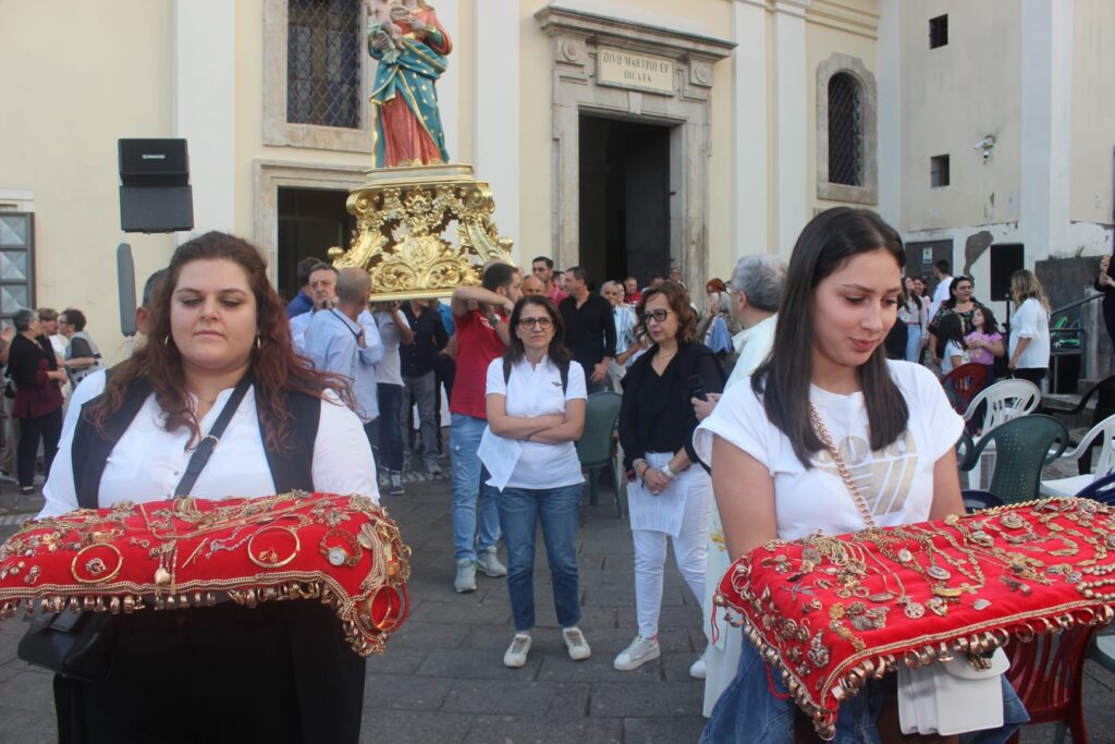 Palma Campania   A Vico processione di Maria Santissima delle Grazie. Video e Foto