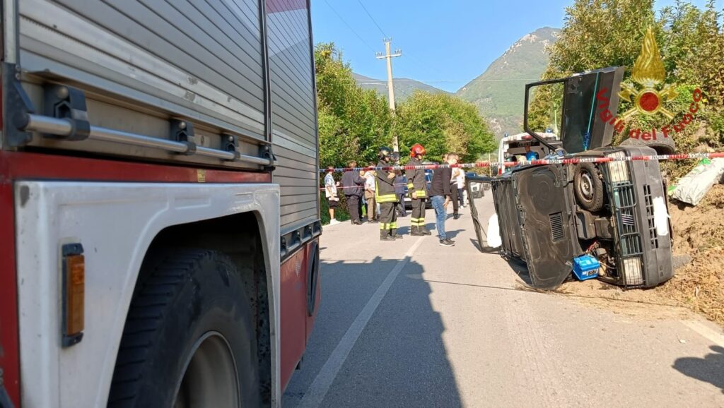 IRPINIA. Incidente stradale, perde il controllo dell’auto e 65enne perde la vita