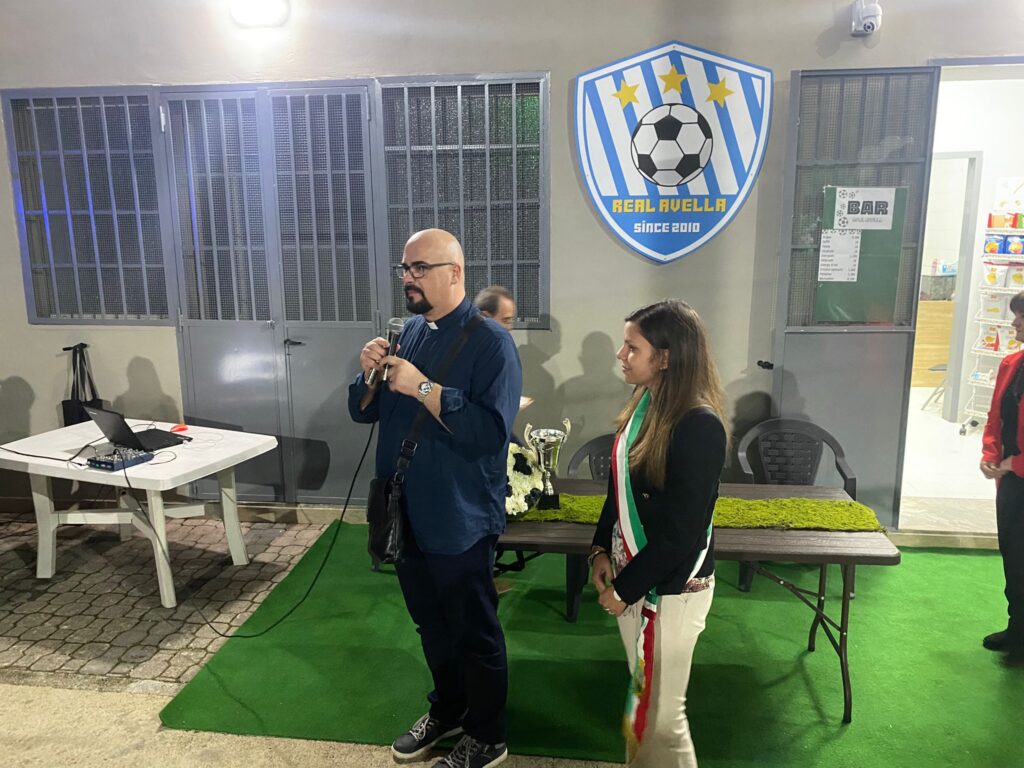 Avella, nuovo campetto sportivo inaugurato con Festa e Benedizione. Video e Foto