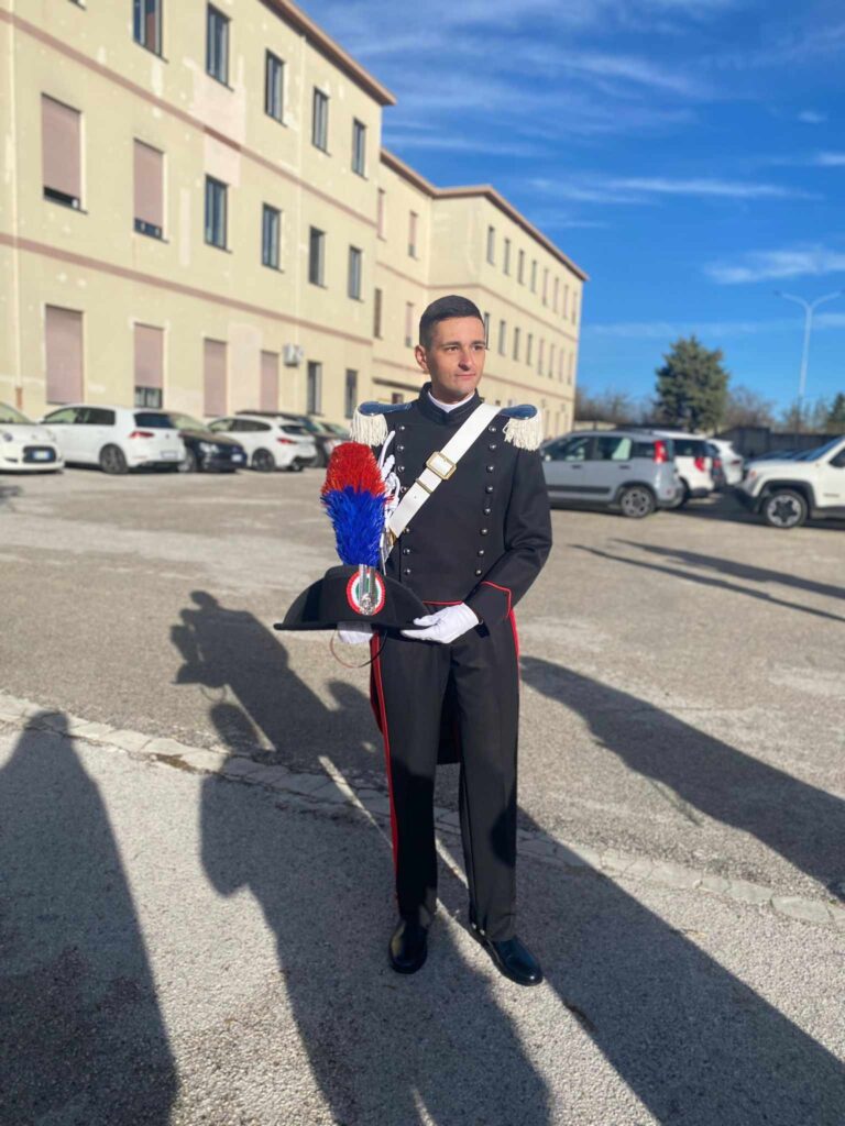 100 DI QUESTI GIORNI. Avella, il giovane Pellegrino Pavone presta giuramento nellArma dei Carabinieri. Gli auguri