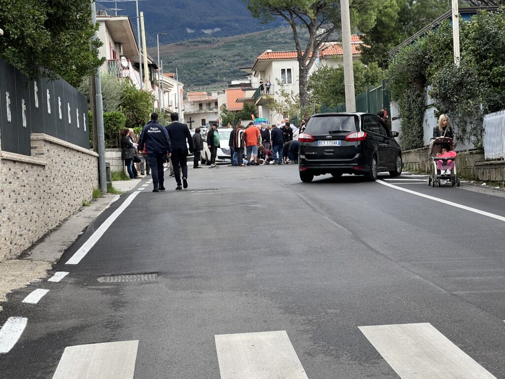 AVELLA. Gravissimo incidente in via De Sanctis. Due feriti in gravi condizioni