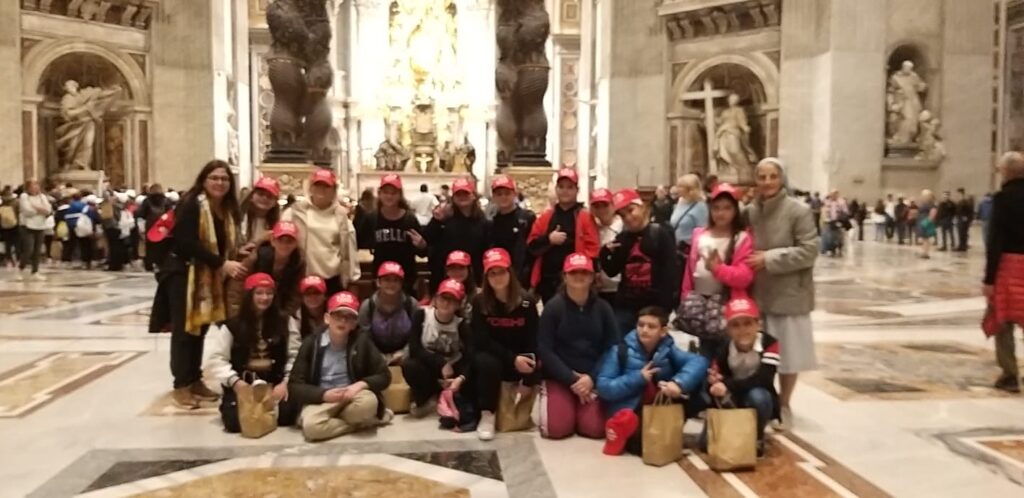 AVELLA. Una delegazione di giovani alunni dell I.C.S Mons. P. Guerriero è tra i bambini che incontrano il Papa”