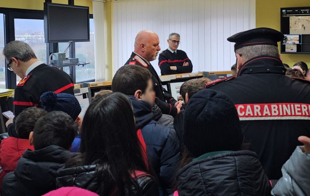 Avellino   Cultura della legalità. Gli alunni dell’Istituto Comprensivo Statale “Elodia Botto Picella” di Forino in visita al Comando Provinciale Carabinieri