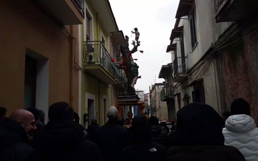 VISCIANO. La fede più forte del maltempo, si è svolta oggi la processione di San Sebastiano