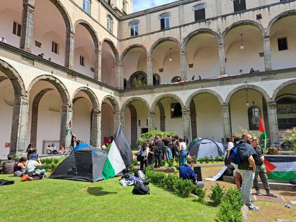 Napoli Occupata la facoltà di lettere e filosofia della “Federico II”