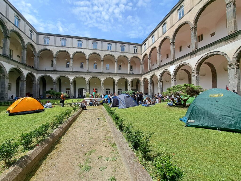 Napoli Occupata la facoltà di lettere e filosofia della “Federico II”