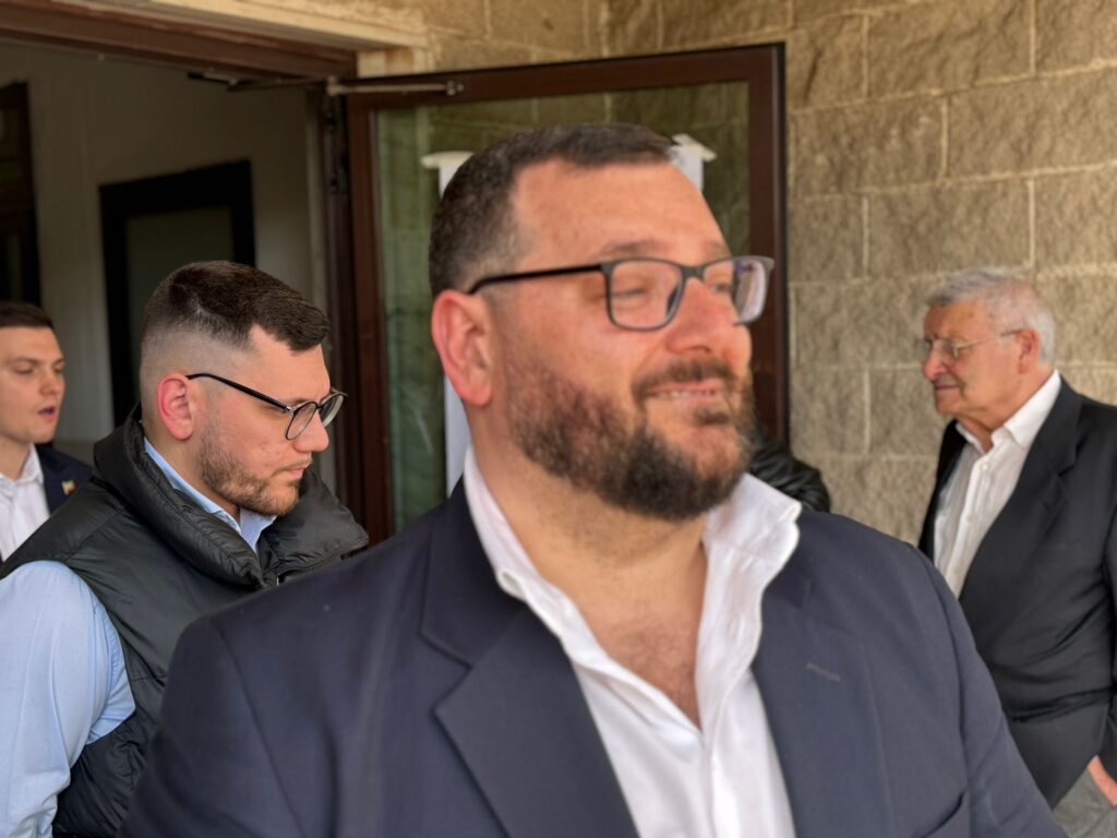 Fulvio Martusciello capodelegazione del partito Forza Italia al parlamento europeo a Quadrelle. Video e foto di Francesco Piccolo