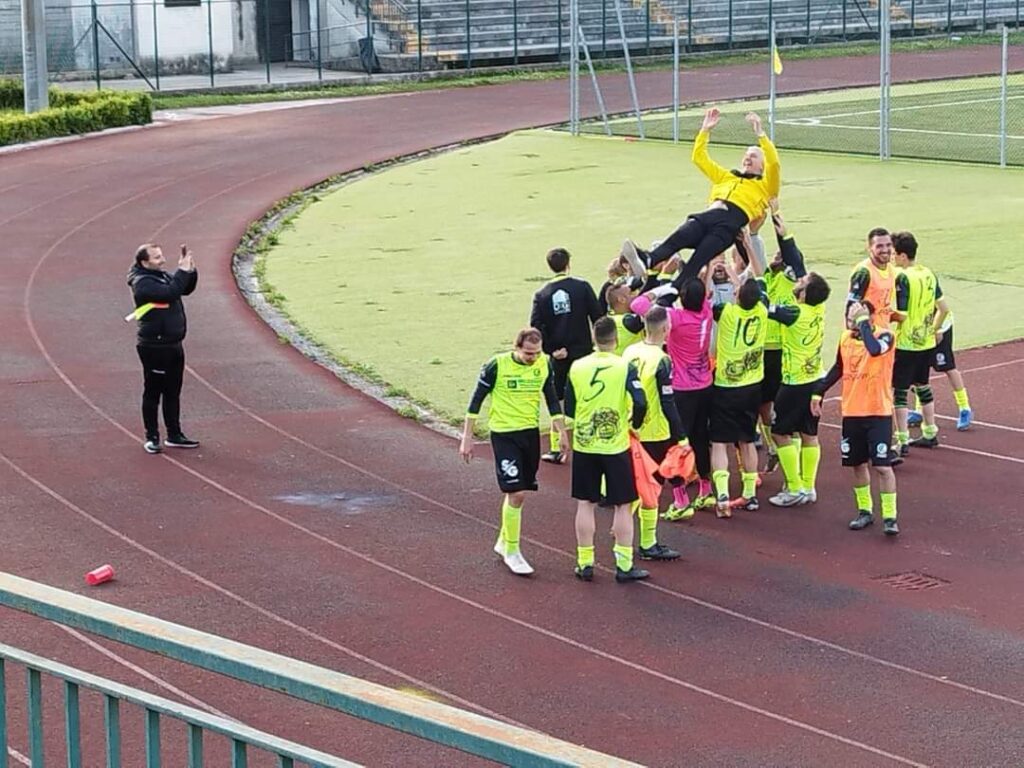 Il Contrada Forino vince il Campionato di Terza Categoria. La soddisfazione del Segretario Societario Dott. Raffaele Basile: È solo linizio di altri successi