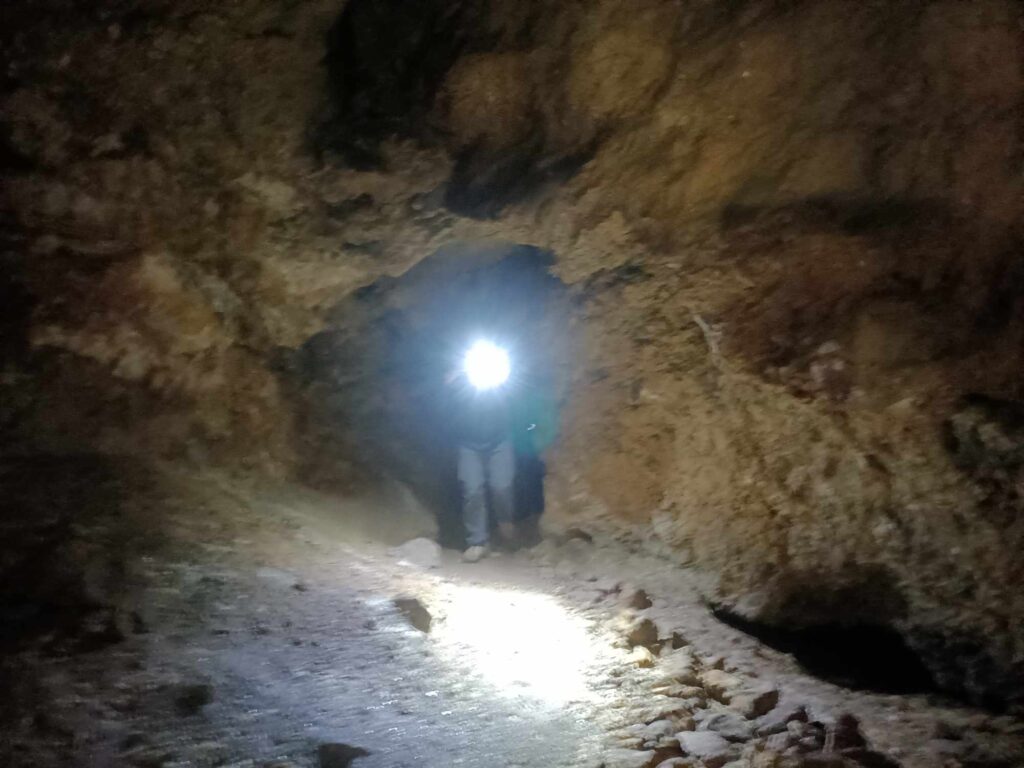 Alla scoperta delle bellezze nascoste del Parco del Partenio: la Grotta degli Sportiglioni.