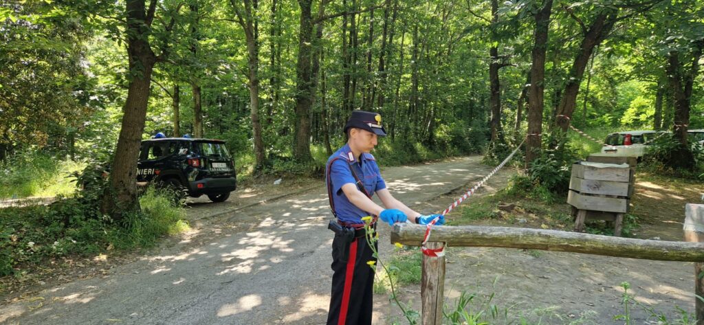 Aggiornamento: Tragedia nel Baianese   Giovane Trovato Impiccato nei Pressi del Parco Giochi. Foto