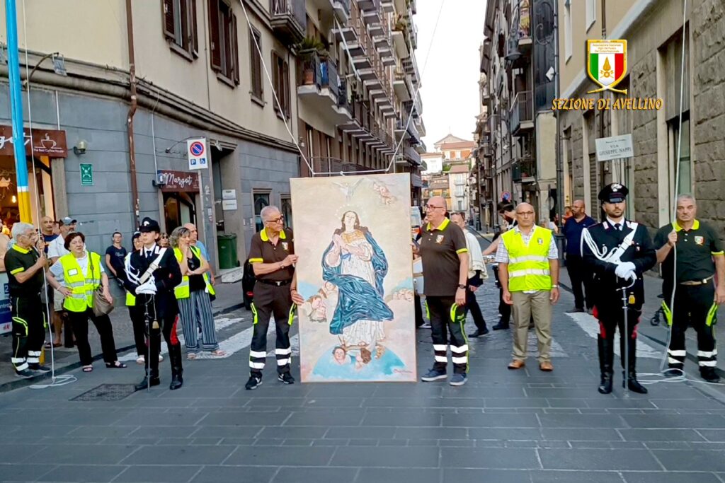 Ad Avellino celebrato il Tradizionale Rito dellAlzata del Pannetto