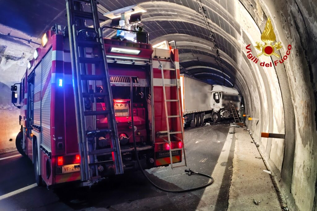 Nel tragico incidente di ieri sullA16 a perdere la vita è Giovanni Fantato