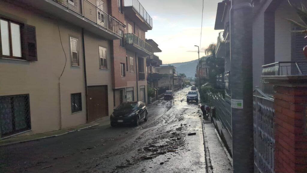 Alluvione improvvisa nel Mandamento Baianese: scatta lallerta e si mobilitano i soccorsi. Immagini choc