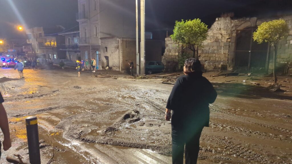 Mugnano del Cardinale: lavori senza sosta per ripristinare via Nazionale delle Puglie dopo lAlluvione.  Video e Foto